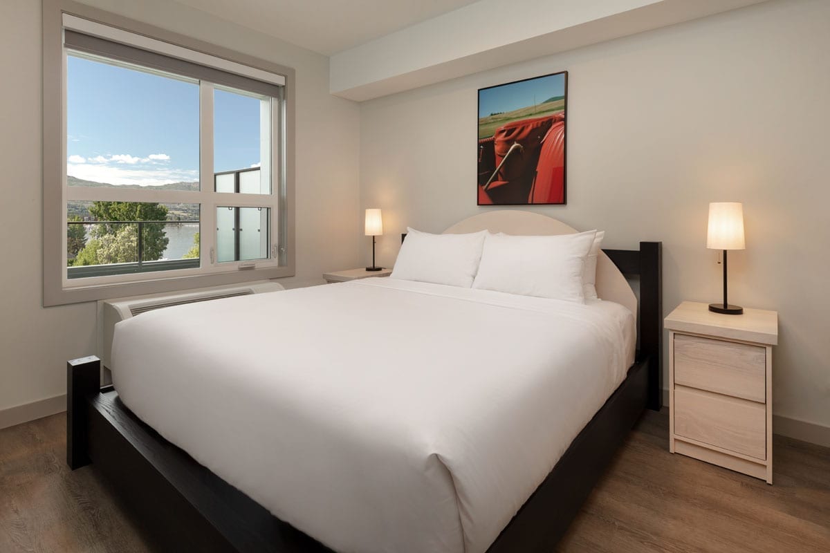 2 Bedroom Suite with Den and Queen Bed in Kelowna Accommodations at The Shore